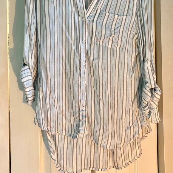 Button Down Top - Picture 2 of 3